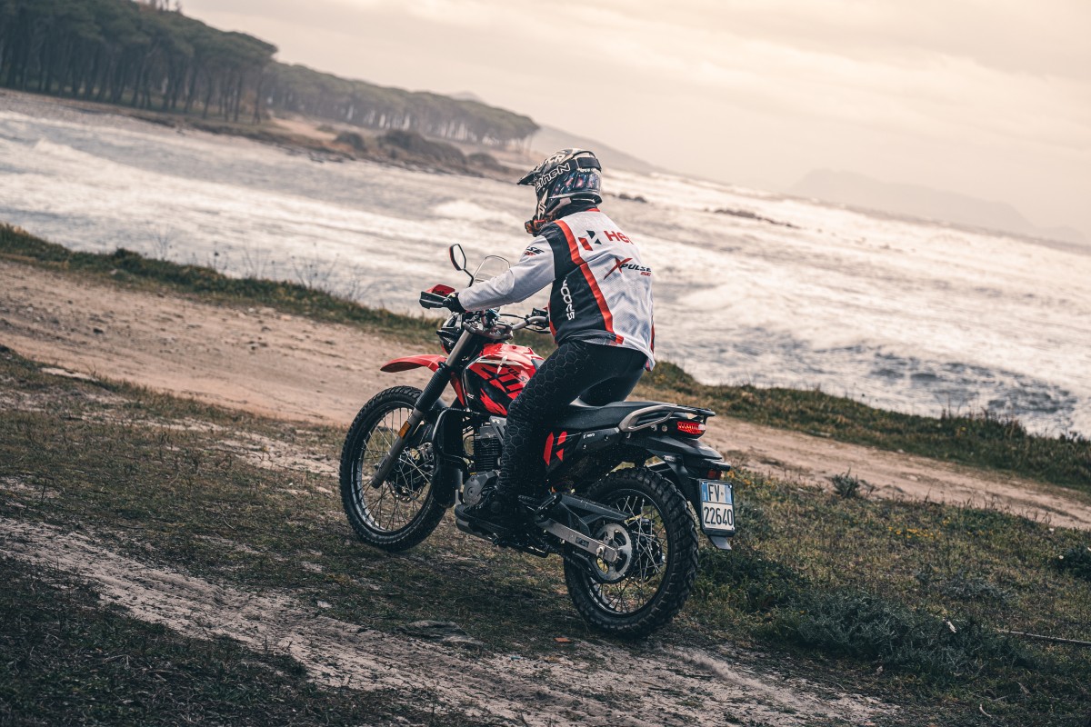 Hero XPulse 200 off road equipment